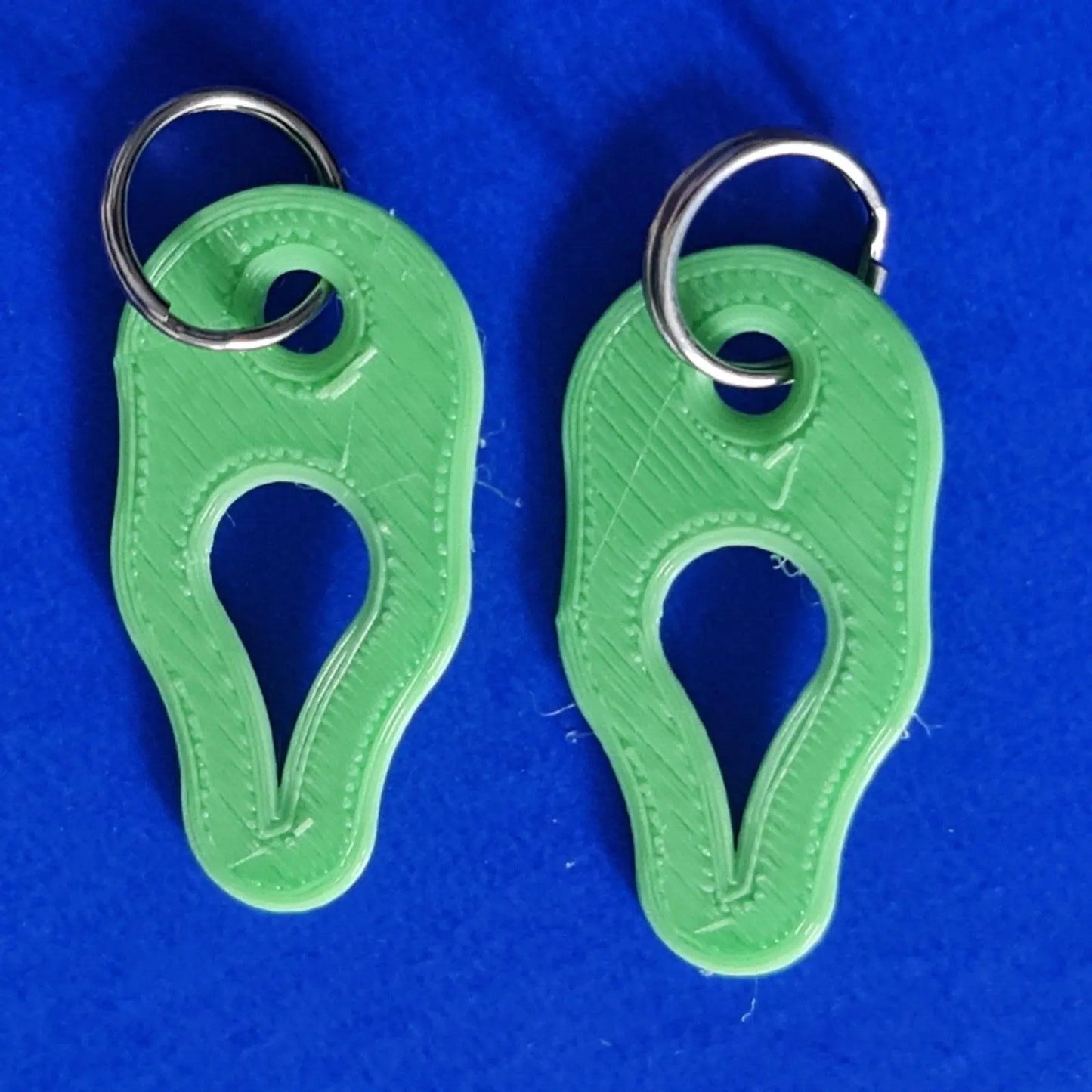2 x Key Ring Tick Removal Tools Pastel Green PLA Plastic dog cat horse human 3D Peak Print