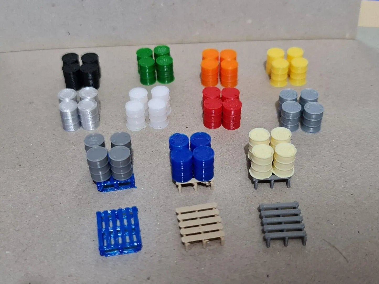 009 00-9 narrow gauge oil drum barrels 40 pack + 10 pallets 1:76 model railway 3D Peak Print