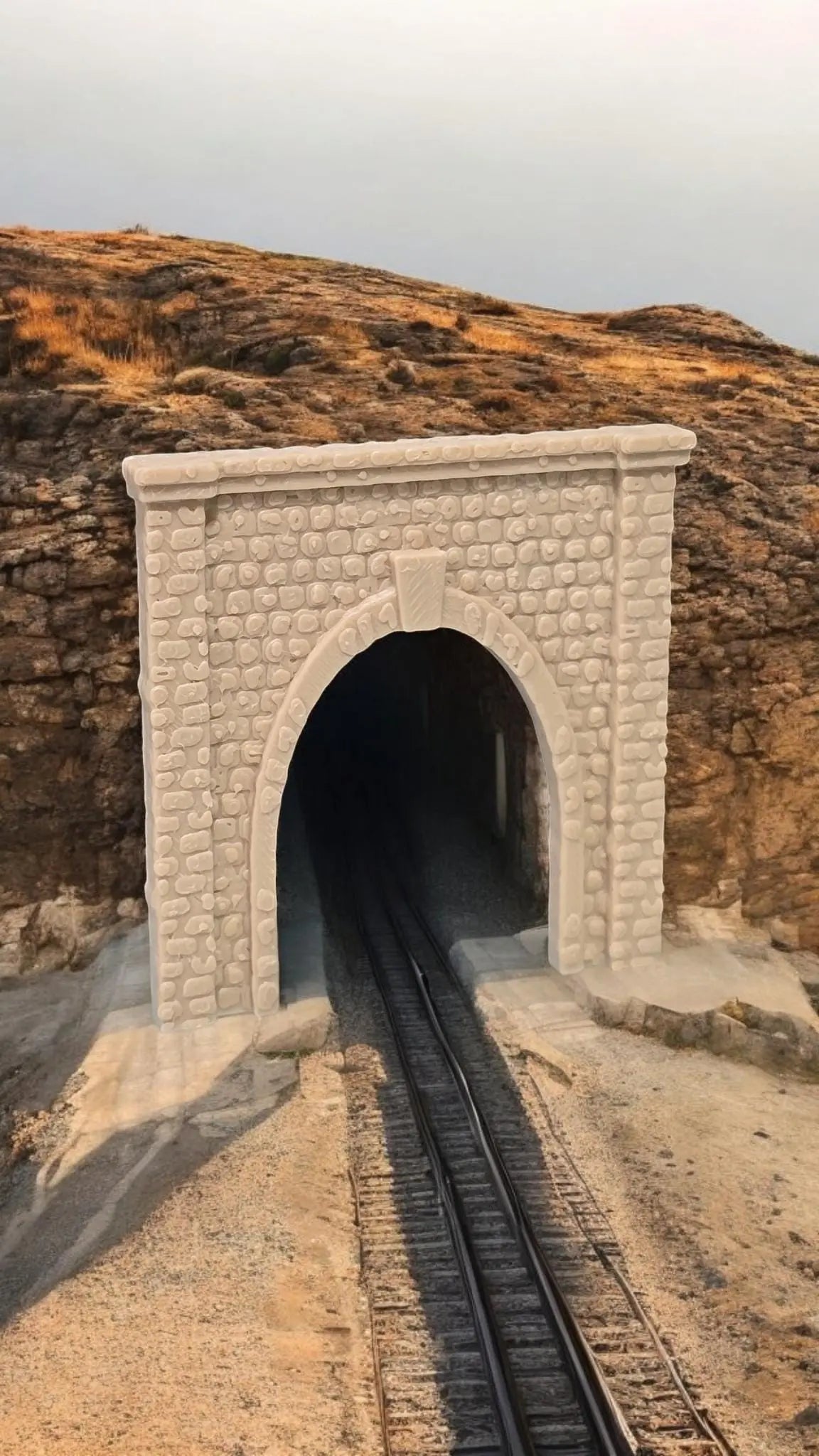 Z Gauge Tunnel Single Track Stone Portal Model Railway Train Layout 1:220 Scale 3D Peak Print