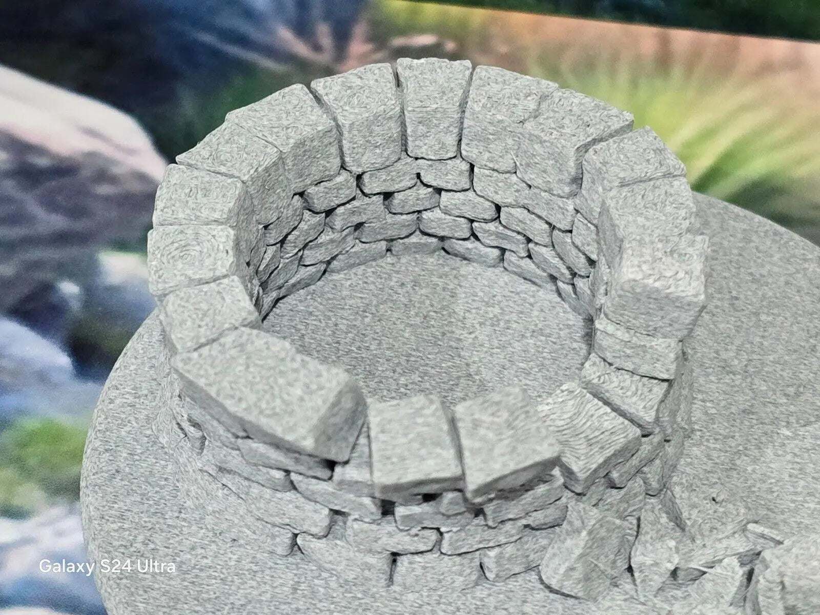 Z Gauge 1:220 Scale Model Railway Stone Well on 20mm base Scenery Terrain 3D Peak Print