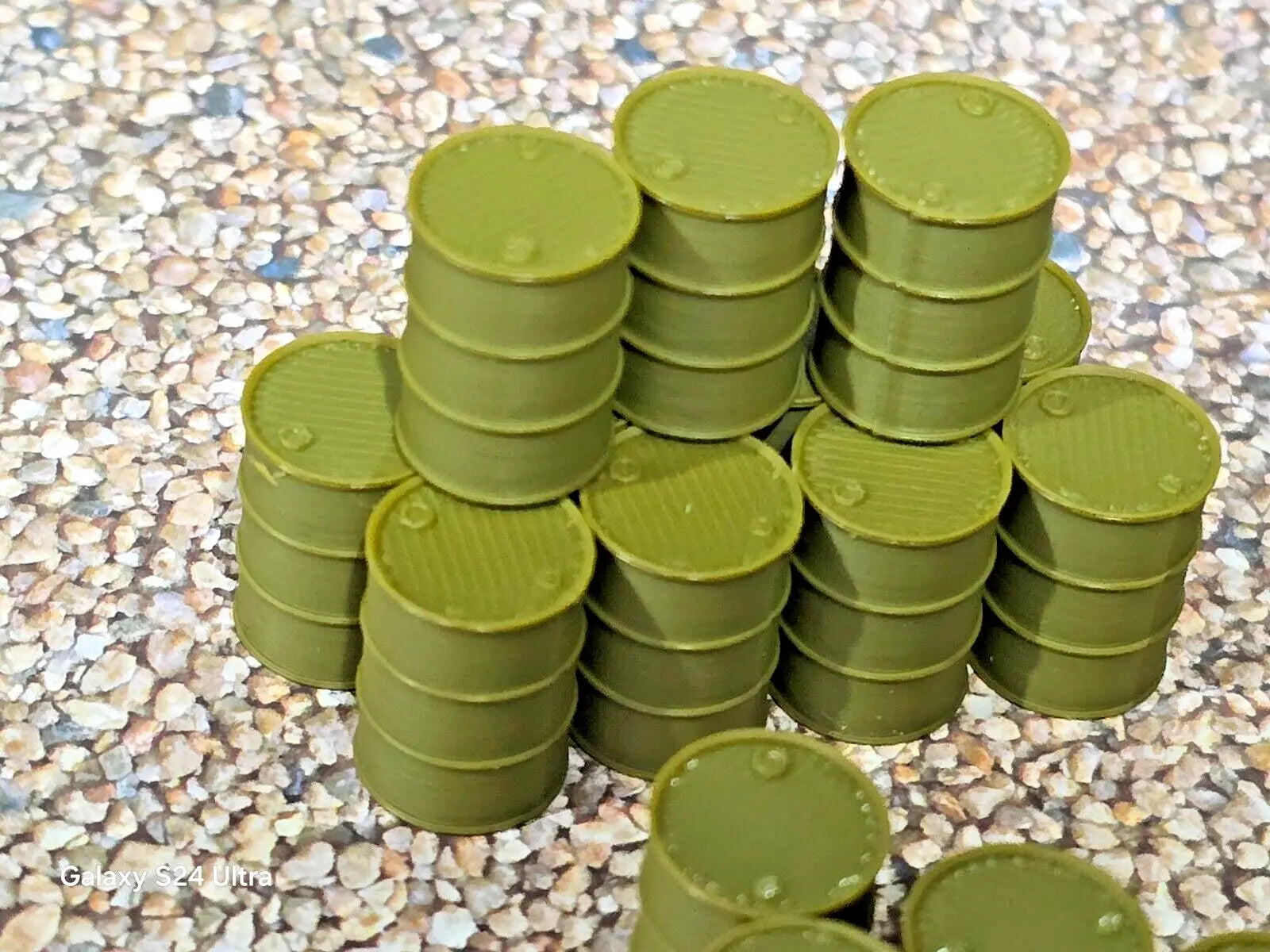 Wargaming Oil Drums Barrels 36 x Army Green 28mm Scale War Games Terrain 3D Peak Print