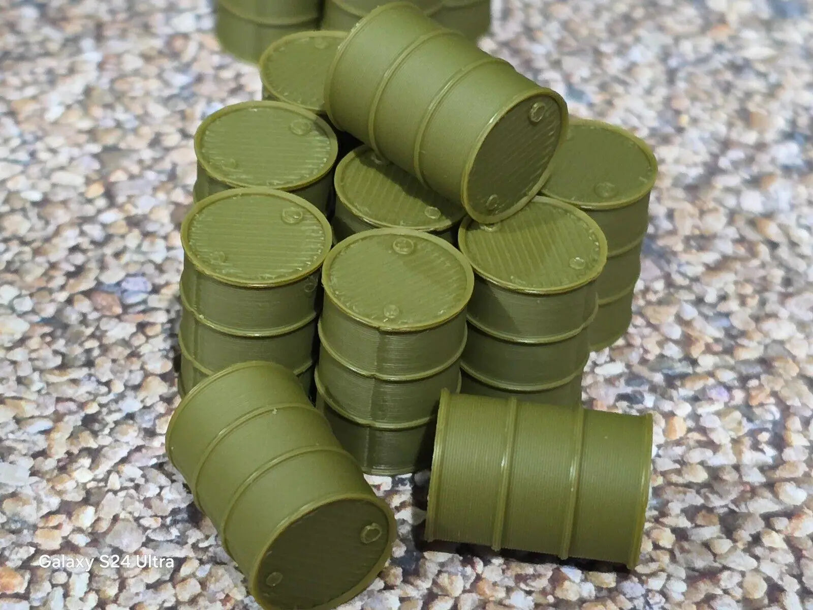 Wargaming Oil Drums Barrels 36 x Army Green 28mm Scale War Games Terrain 3D Peak Print