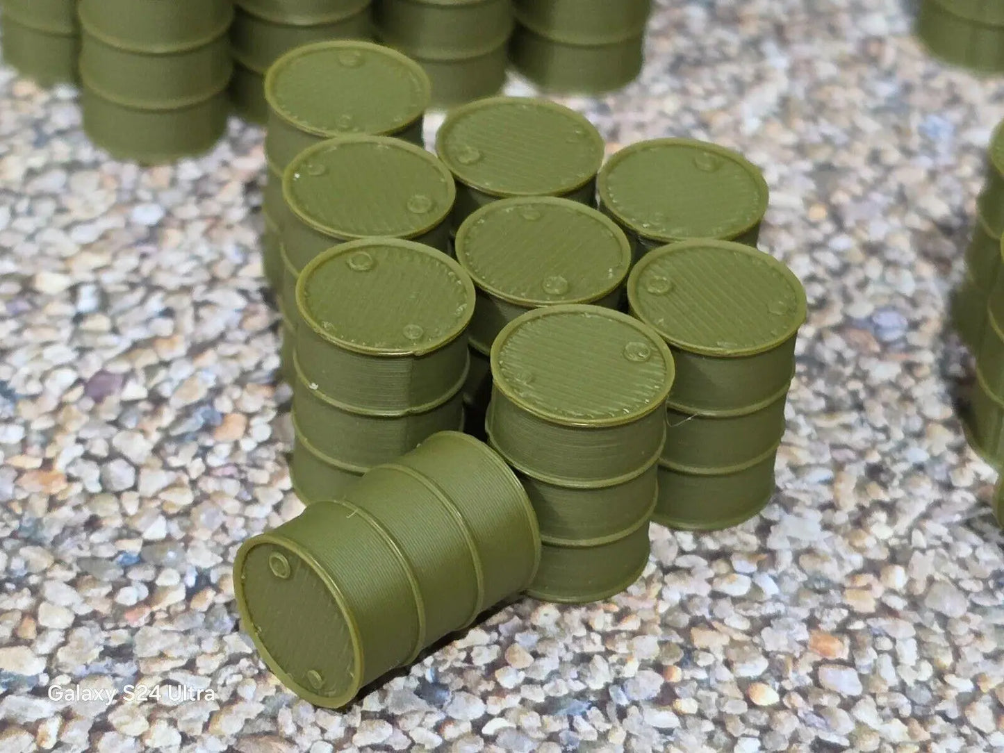 Wargaming Oil Drums Barrels 36 x Army Green 28mm Scale War Games Terrain 3D Peak Print