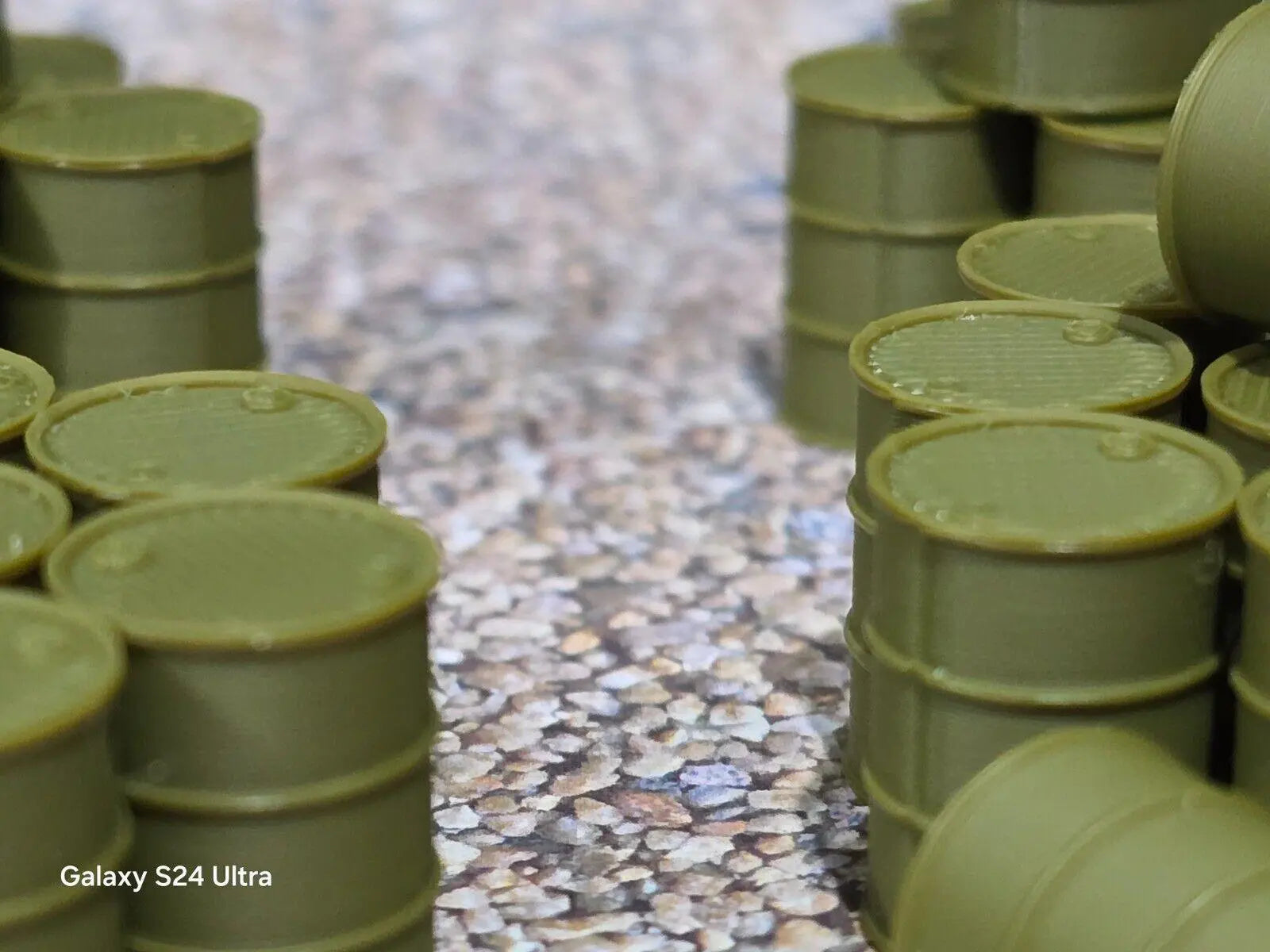 Wargaming Oil Drums Barrels 36 x Army Green 28mm Scale War Games Terrain 3D Peak Print