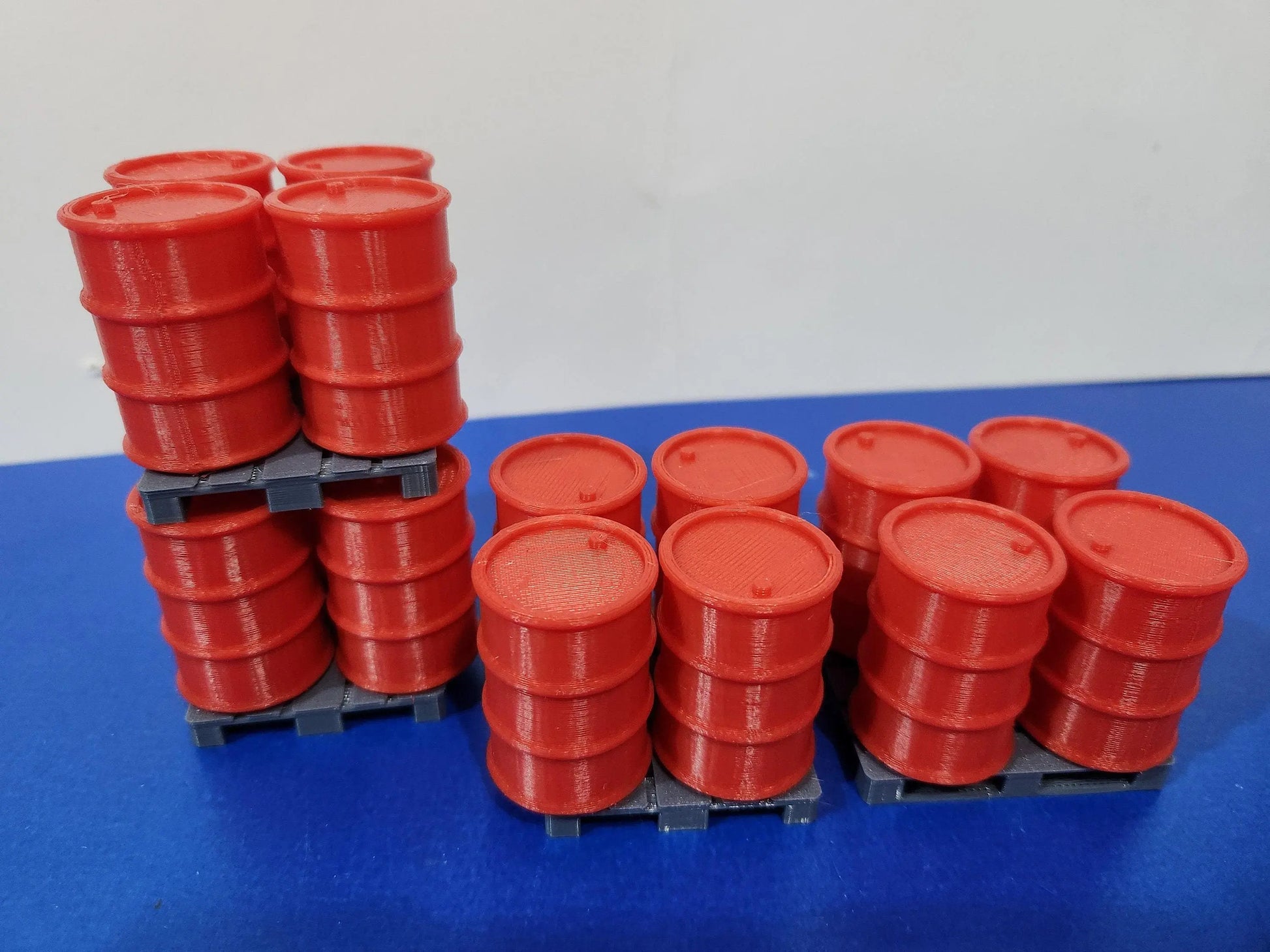 200L Oil Drums Barrels 16pcs+4 Pallets 1:24 scale Diorama G Gauge Garden Railway 3D Peak Print