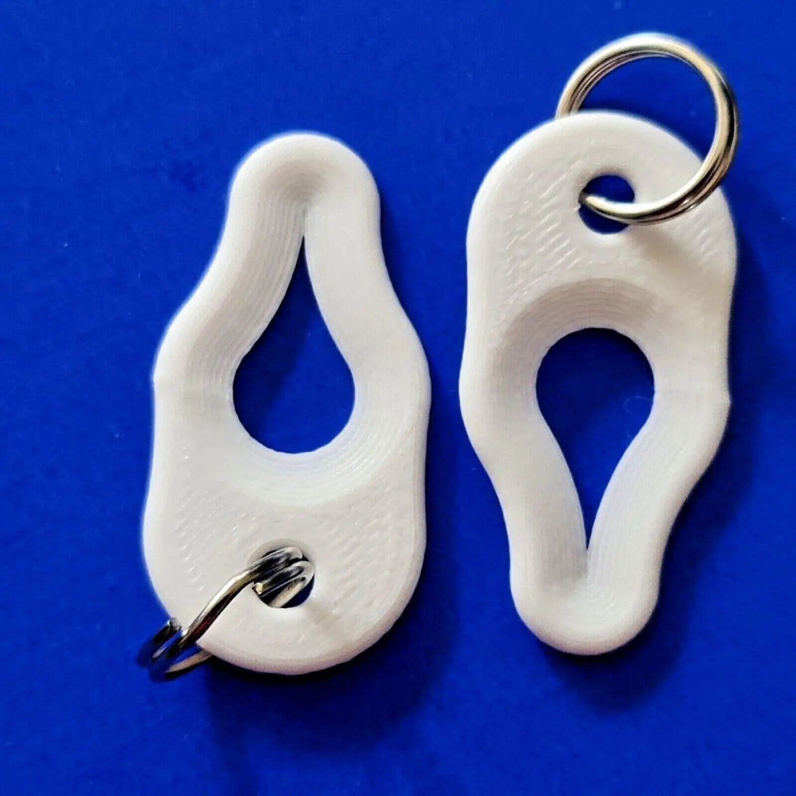 2 x Key Ring Tick Removal Tools White PLA Plastic Biodegradable dog cat horse 3D Peak Print