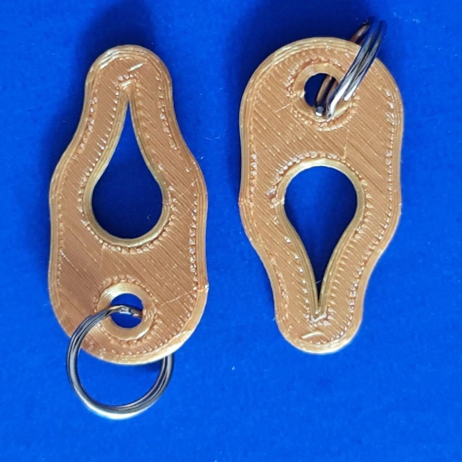 2 x Key Ring Tick Removal Tools Silk Gold PLA Plastic dog cat horse human 3D Peak Print