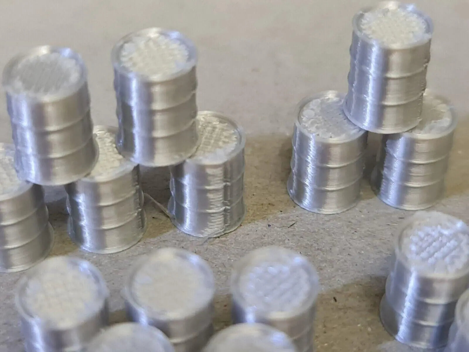 18 New Aluminium Oil Drum Barrels 1:43 Scale Models diorama accessories Truck 3D Peak Print