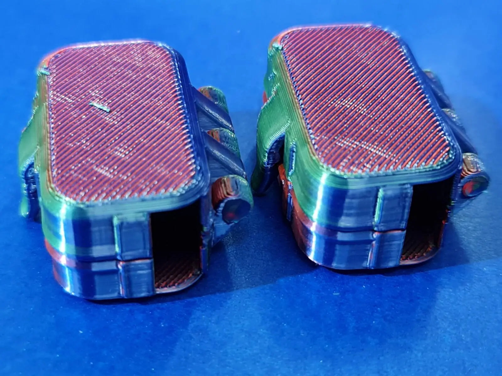 2 x Toothbrush Case Travel Cover Holder Portable Camping Plastic Brush Box Head 3D Peak Print