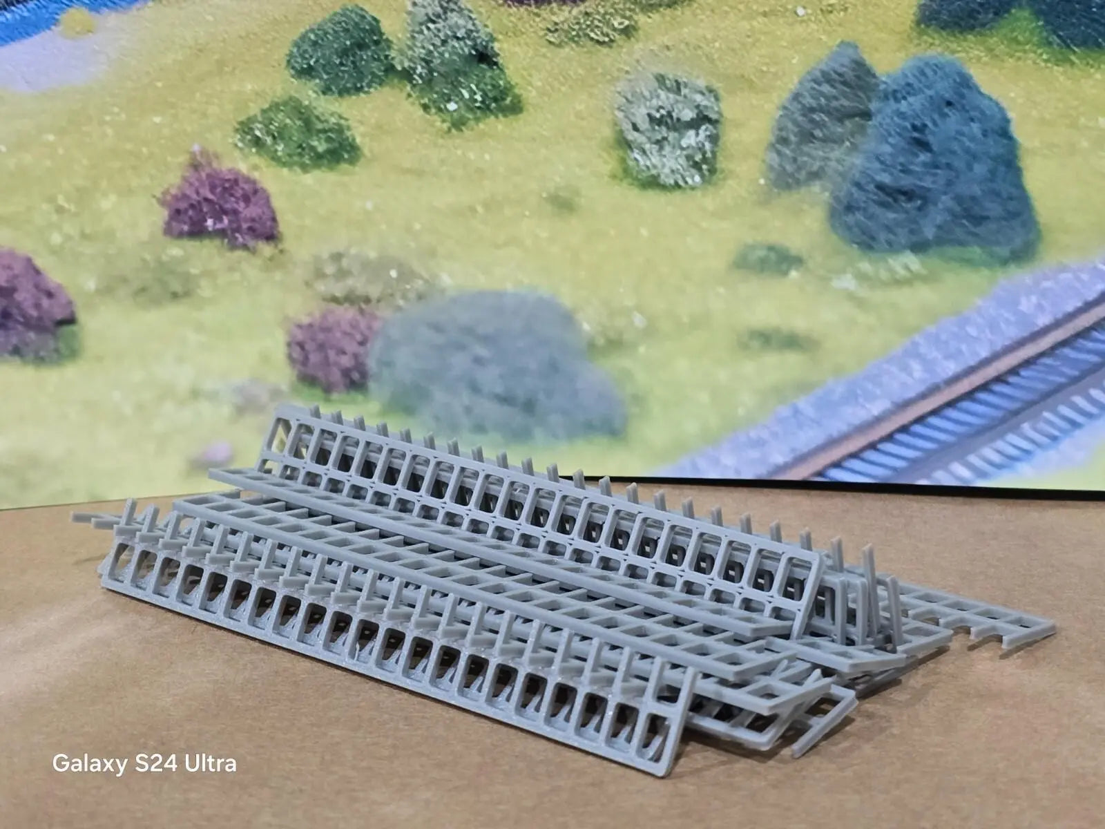 Fencing Railings OO HO Gauge New 80 Pack Grey 1:76 Scale Models Train Railway 3D Peak Print