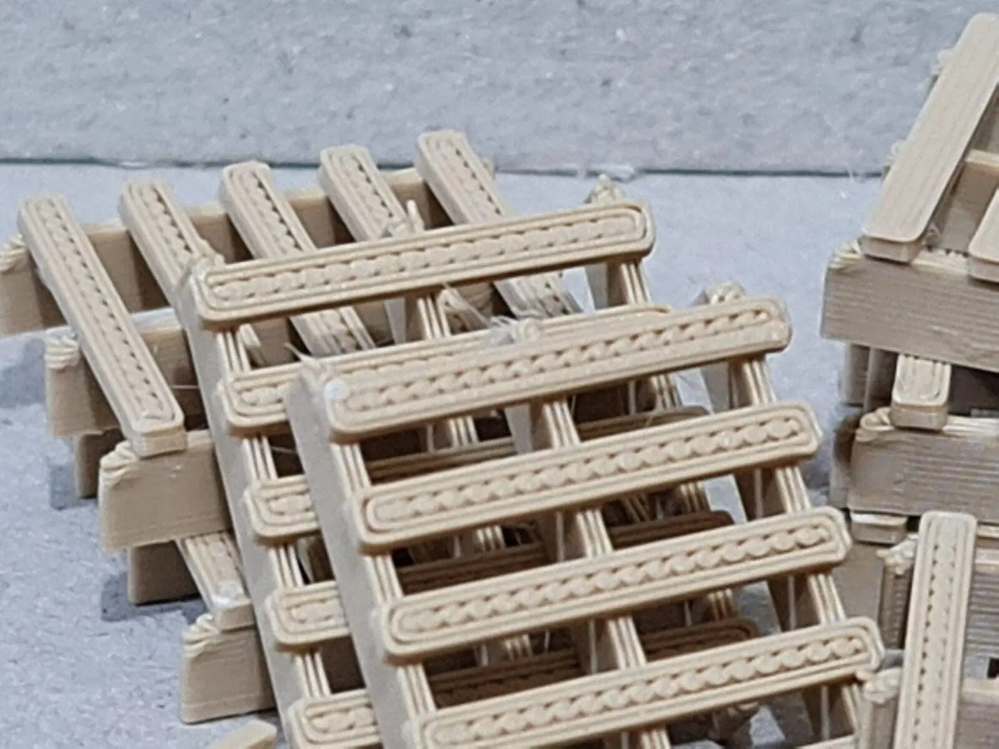 009 00-9 Narrow Gauge Wood Colour Pallets 1:76 Models Train Railway (25 Pack) 3D Peak Print