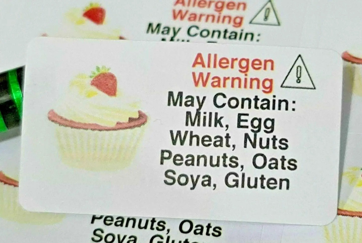325 x Small Cupcake Allergy Allergen Advice Warning Stickers Sticky Labels 3D Peak Print
