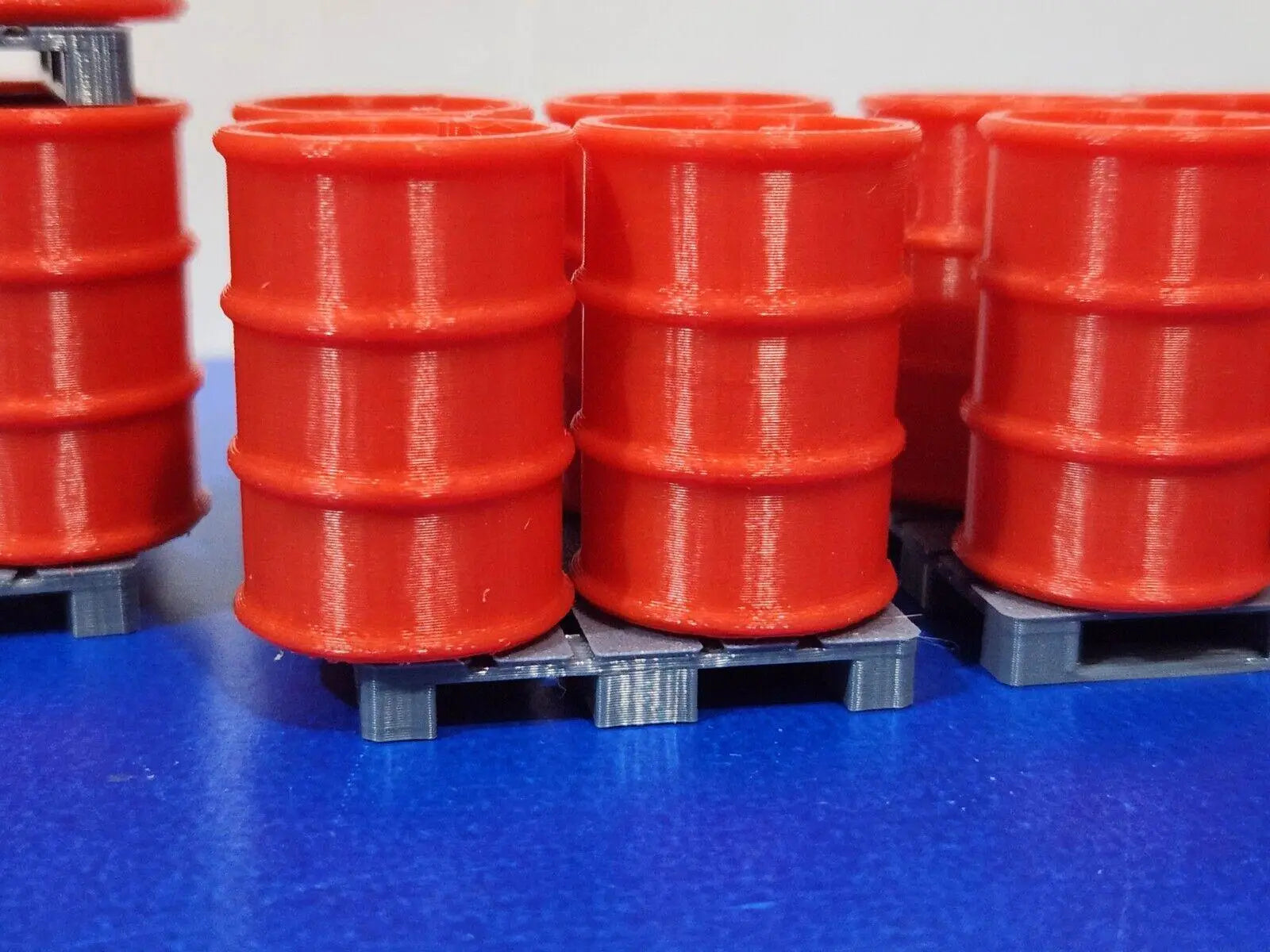 200L Oil Drums Barrels 16pcs+4 Pallets 1:24 scale Diorama G Gauge Garden Railway 3D Peak Print