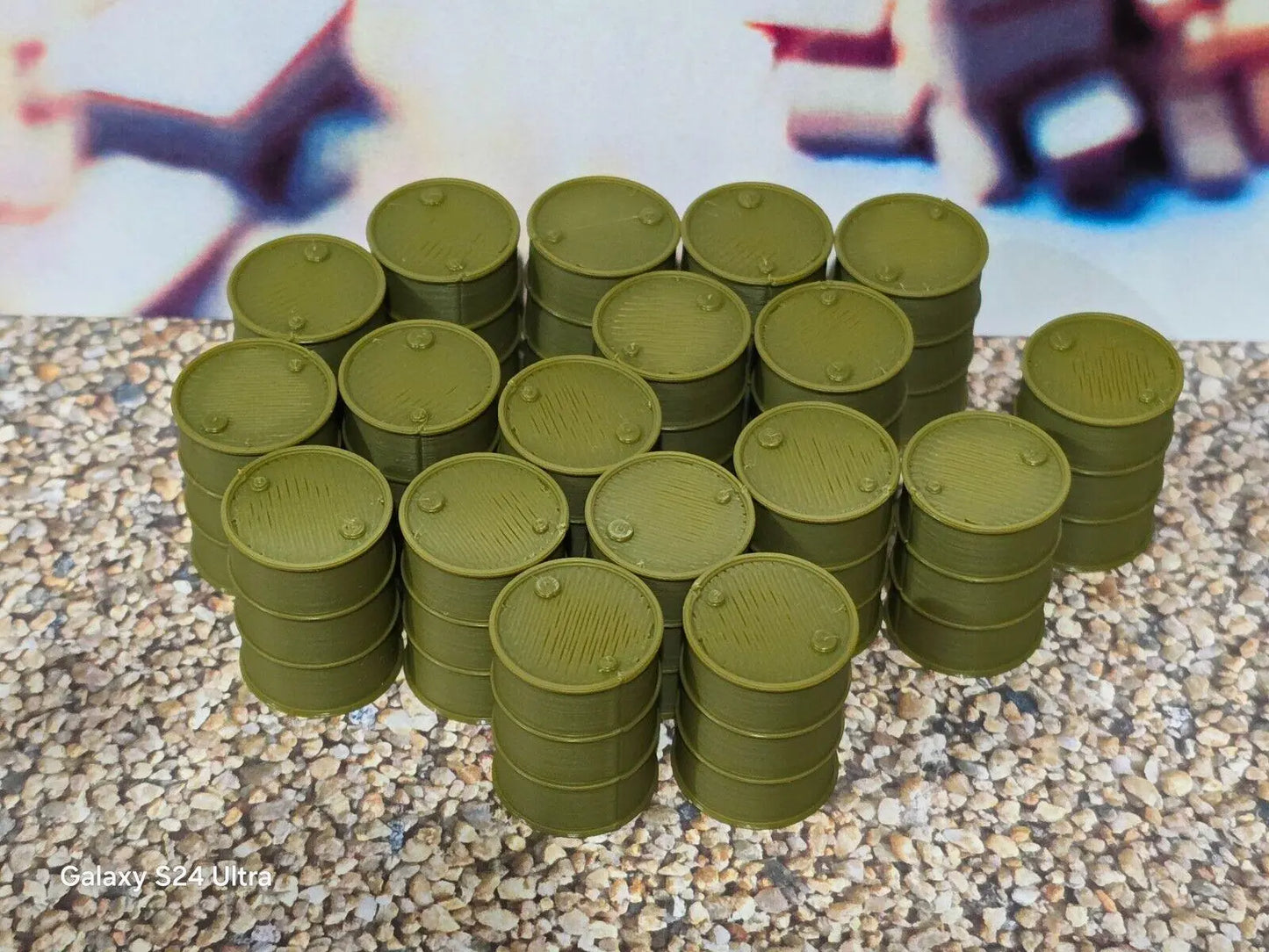 18 New Army Green Oil Drum Barrels 1:43 Scale Models diorama accessories Truck 3D Peak Print