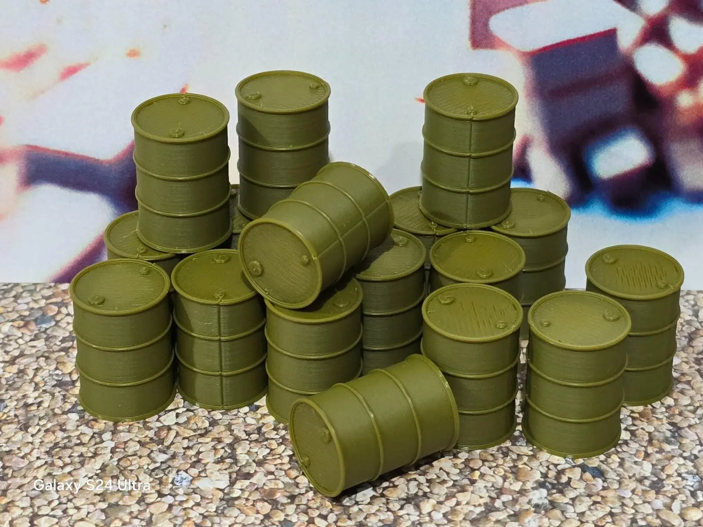 18 New Army Green Oil Drum Barrels 1:43 Scale Models diorama accessories Truck 3D Peak Print