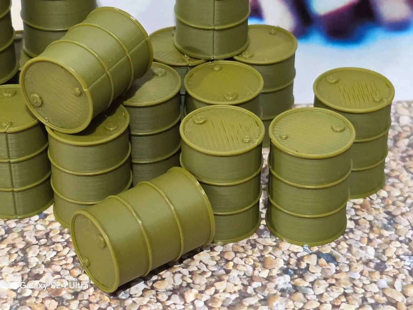 18 New Army Green Oil Drum Barrels 1:43 Scale Models diorama accessories Truck 3D Peak Print