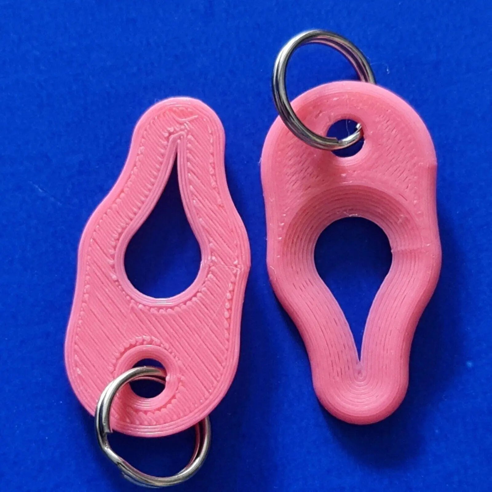 2 x Key Ring Tick Removal Tools Pastel Pink PLA Plastic dog cat horse human 3D Peak Print