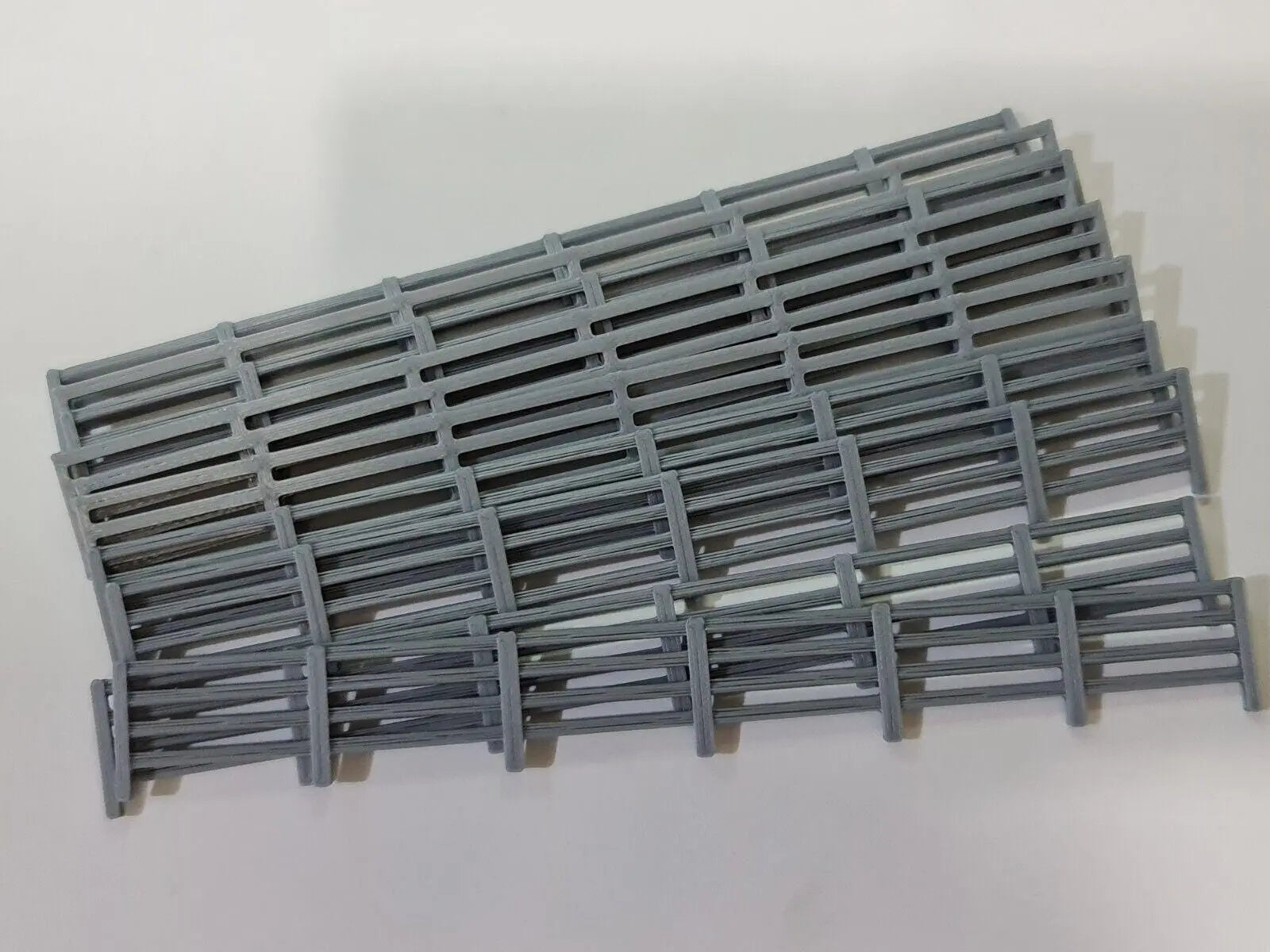 Fencing Railings OO HO New 10 Pack Grey Gauge 1:76 Scale Models Train Railway 3D Peak Print