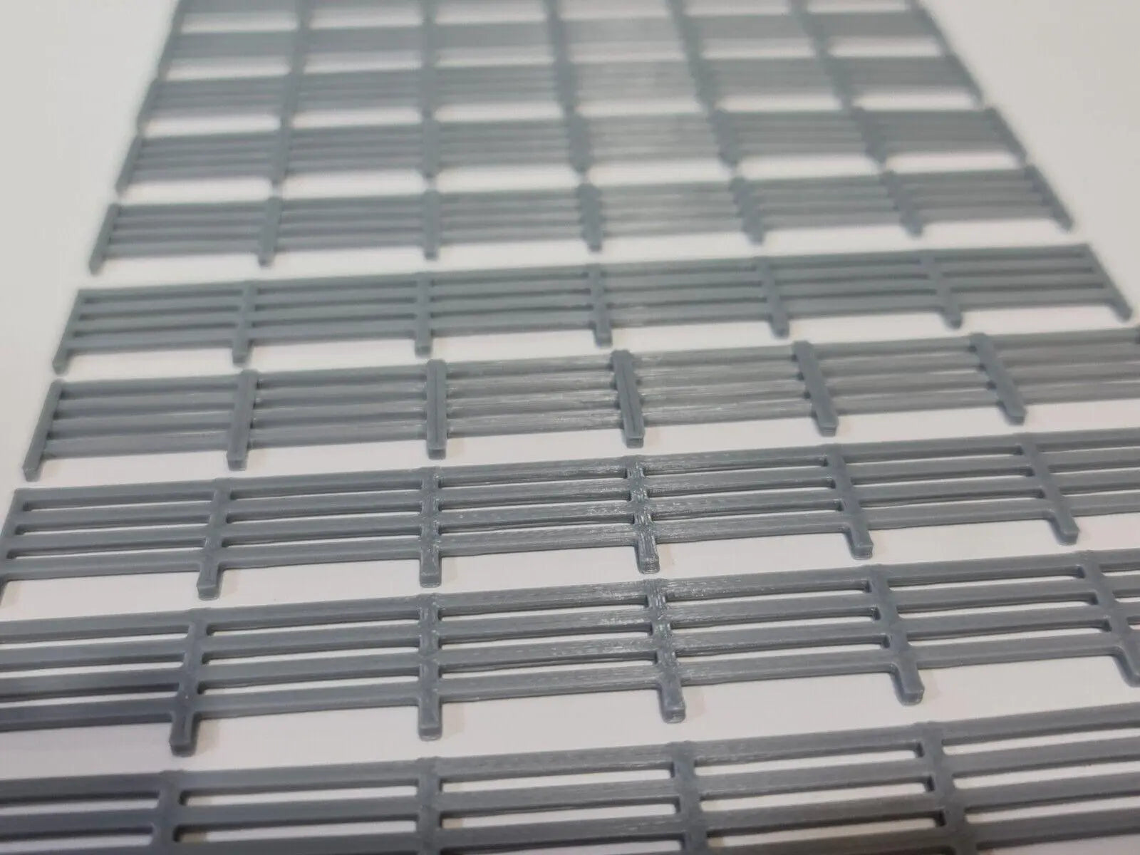 Fencing Railings OO HO New 10 Pack Grey Gauge 1:76 Scale Models Train Railway 3D Peak Print