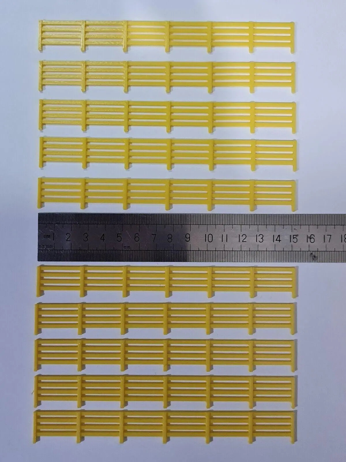 Fencing Railings OO HO New 10 Pack Yellow Gauge 1:76 Scale Models Train Railway 3D Peak Print