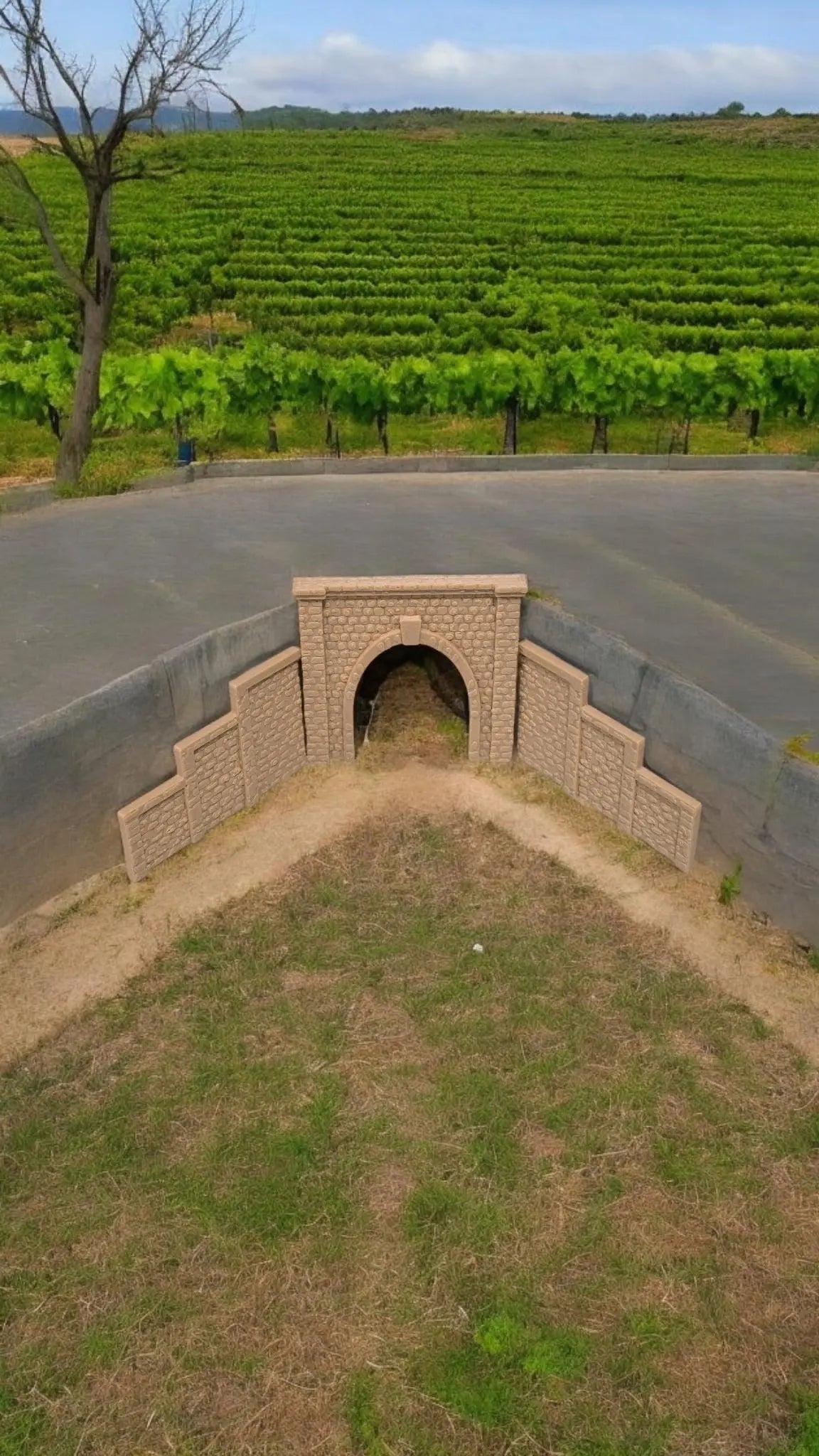 Z Gauge Tunnel Single Track Stone Portal with retaining walls Model Railway Train Layout 1:220 Scale 3D Peak Print