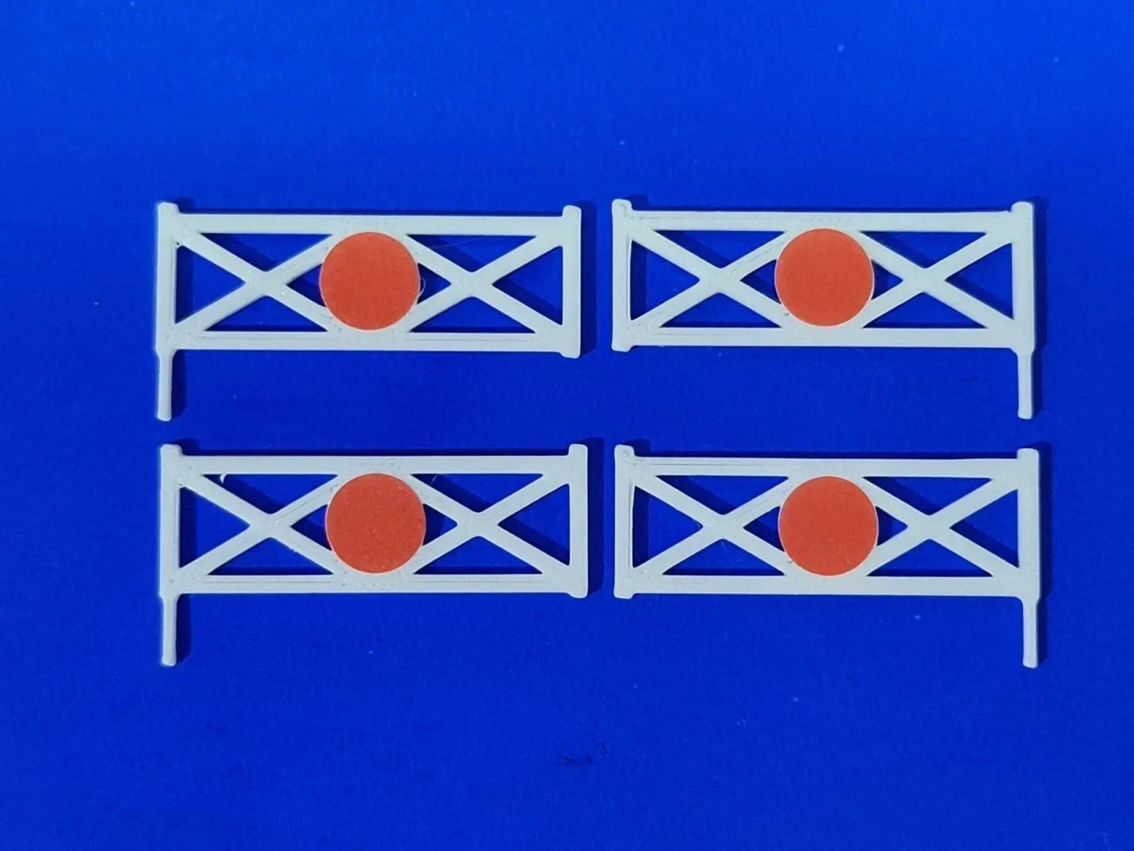 New 4 pack (2 pairs) white oo/ho gauge level crossing gates 1:76 scale 3D Peak Print