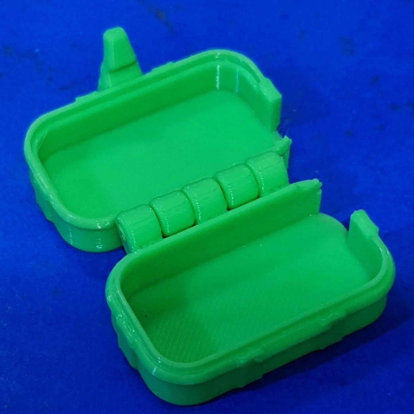2 x Toothbrush Case Travel Cover Holder Portable Camping Plastic Brush Box Head 3D Peak Print