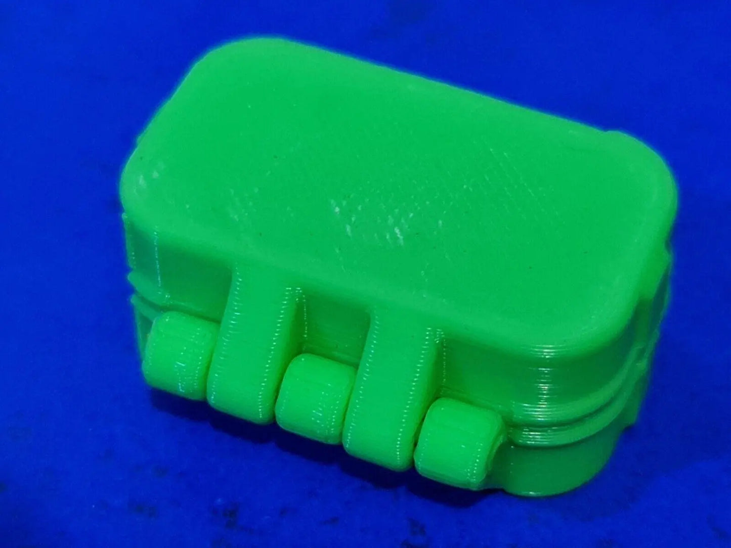 2 x Toothbrush Case Travel Cover Holder Portable Camping Plastic Brush Box Head 3D Peak Print