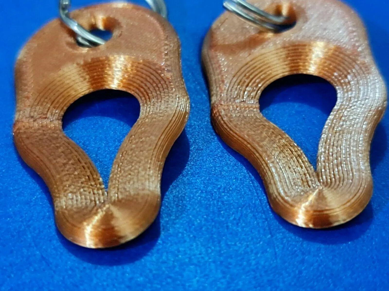 2 x Key Ring Tick Removal Tools Copper PLA Plastic Biodegradable, dog cat horse 3D Peak Print