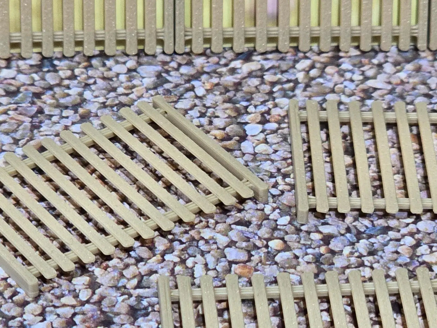 Garden Fencing 6ft N Gauge New 10 Pack Wood 1:148 Scale Models Train Railway 3D Peak Print