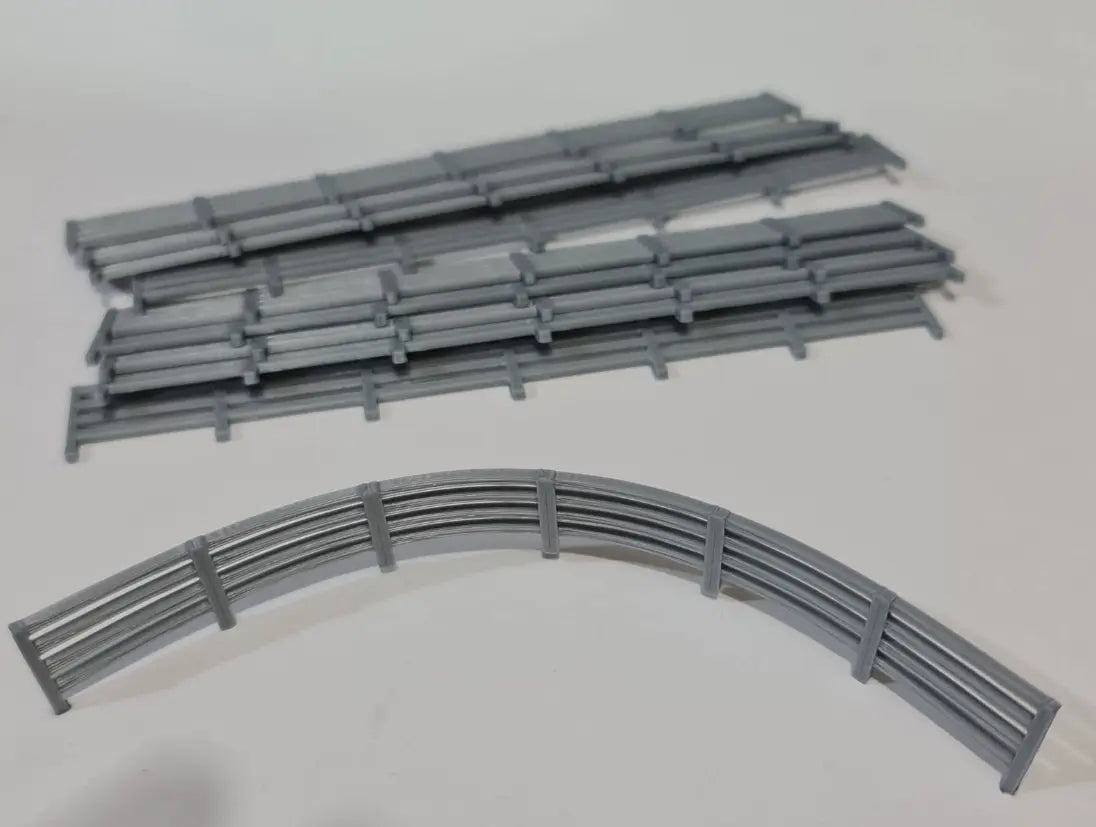 Fencing Railings OO Gauge 10 Pack Light Brown  1:76 Scale Model Train Railway Cavalier